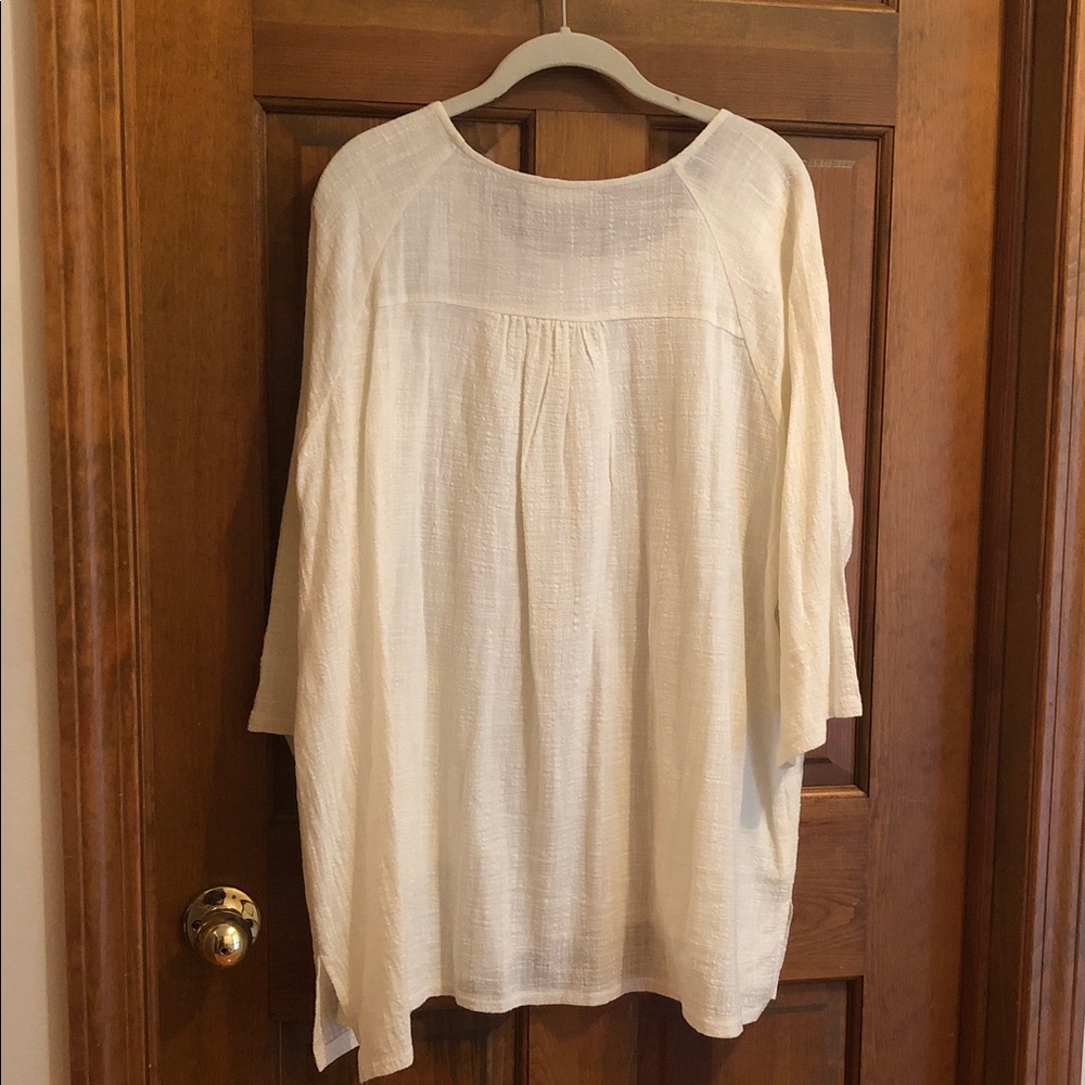 Zenana Outfitters Cream Textured 3/4 Sleeve Tunic with Pockets - Picture 8 of 8